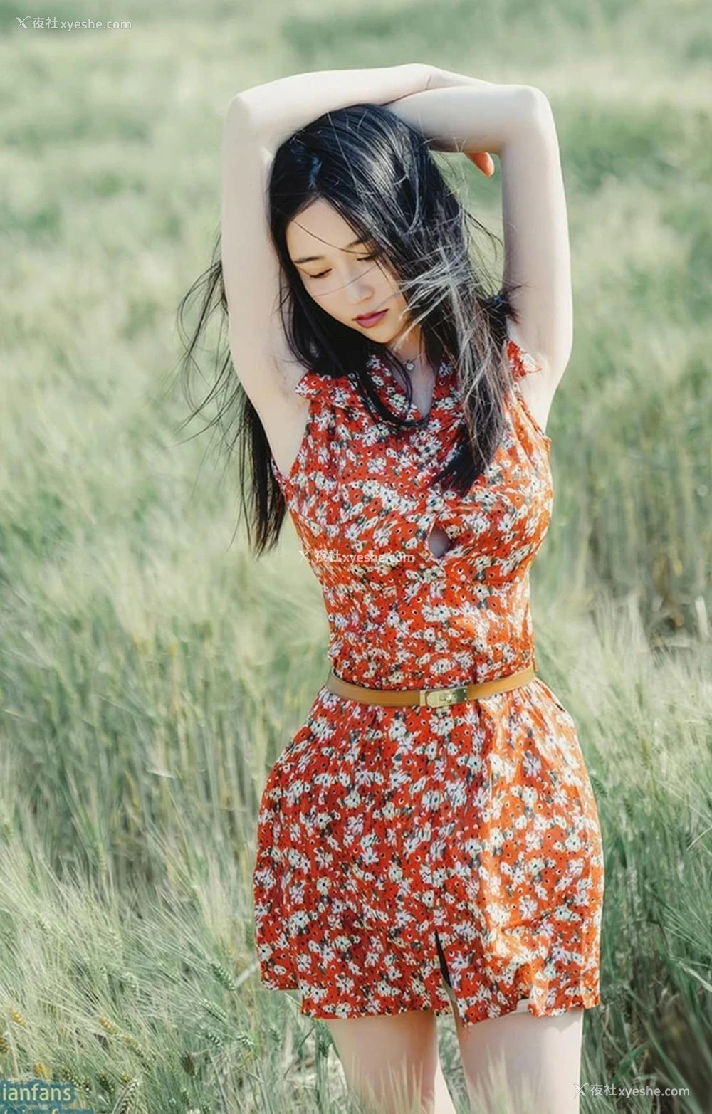 1P - 极品女神年年 秘密花园无圣光唯美图集