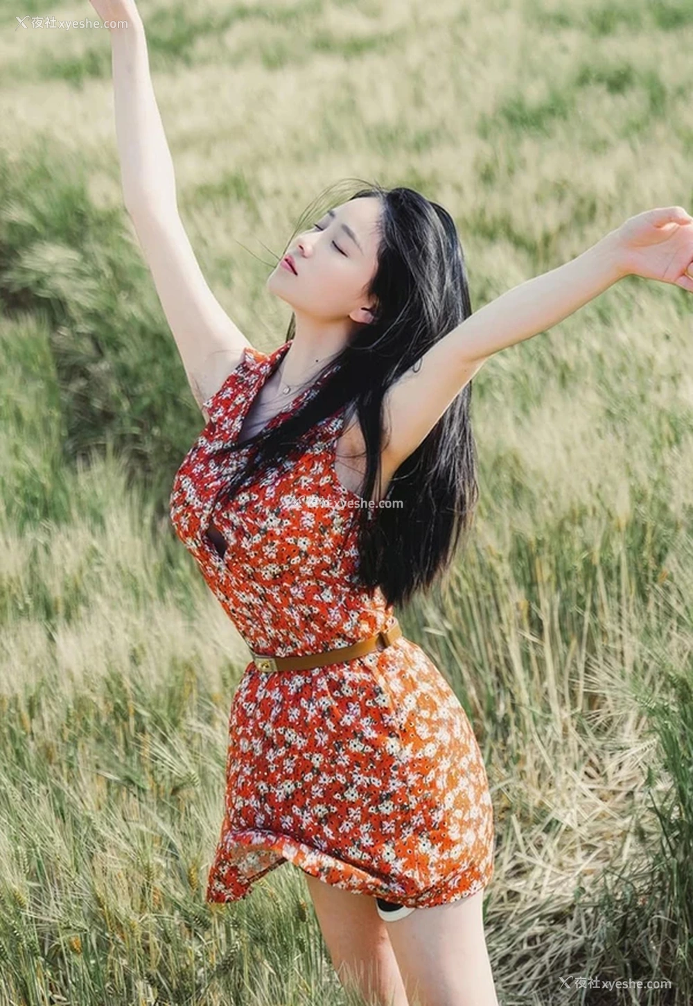 1P - 极品女神年年 秘密花园无圣光唯美图集
