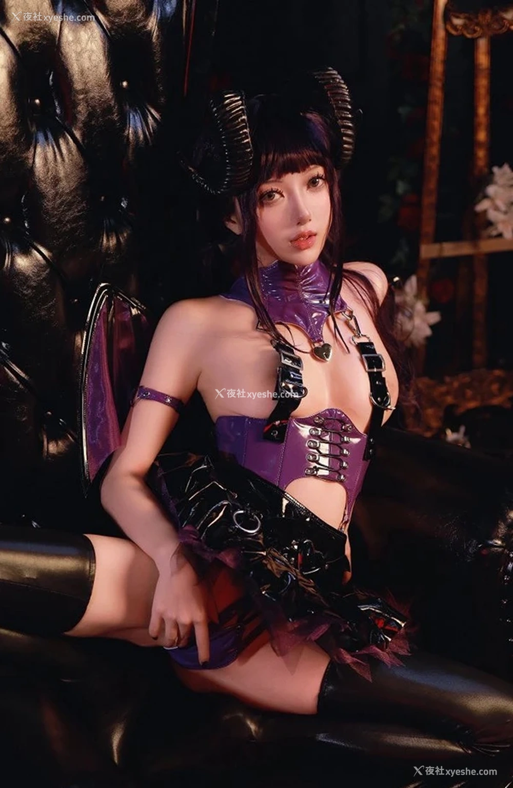 1P - 魔法少女瓦尔基里的居家尺度私拍人体图集