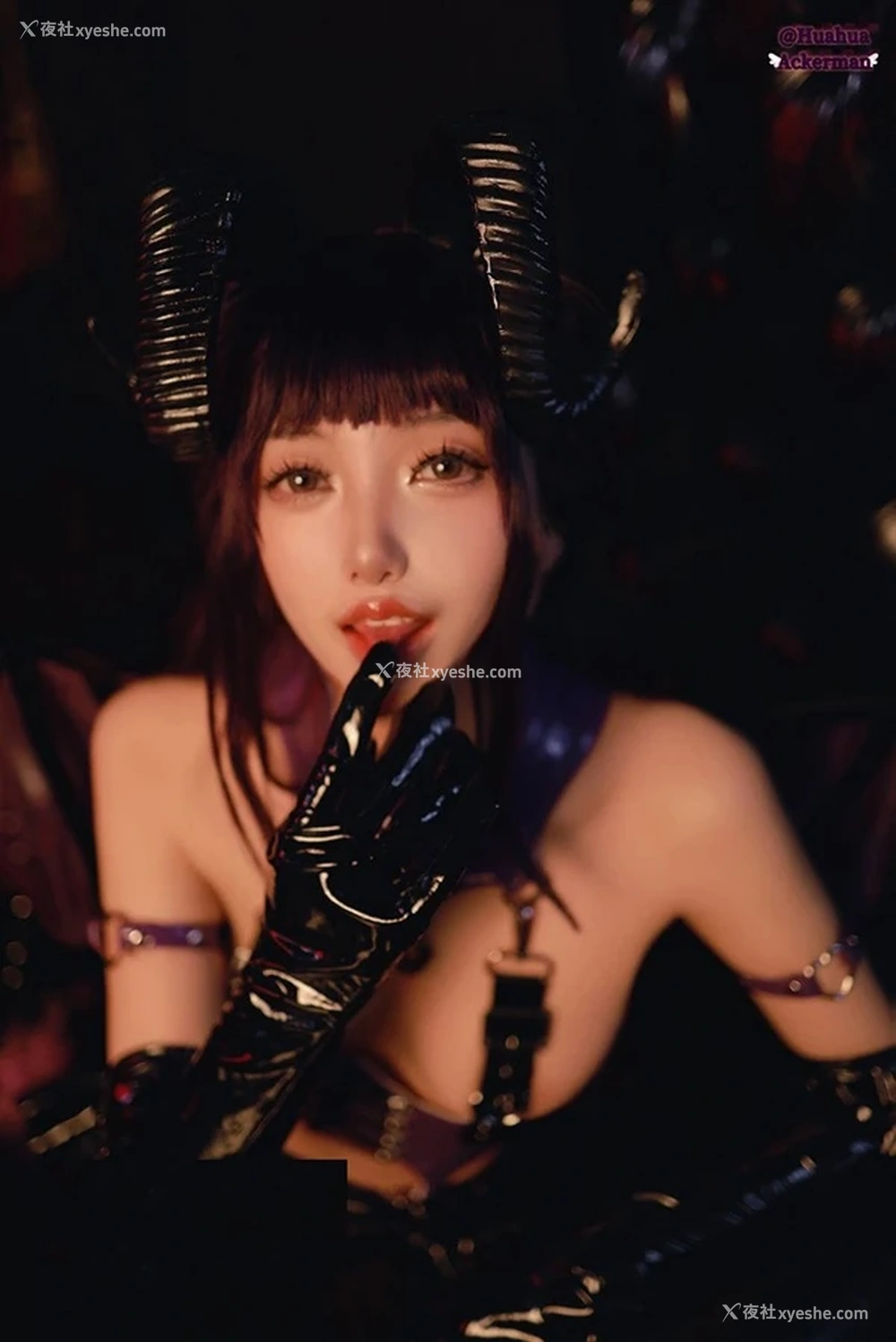 1P - 魔法少女瓦尔基里的居家尺度私拍人体图集