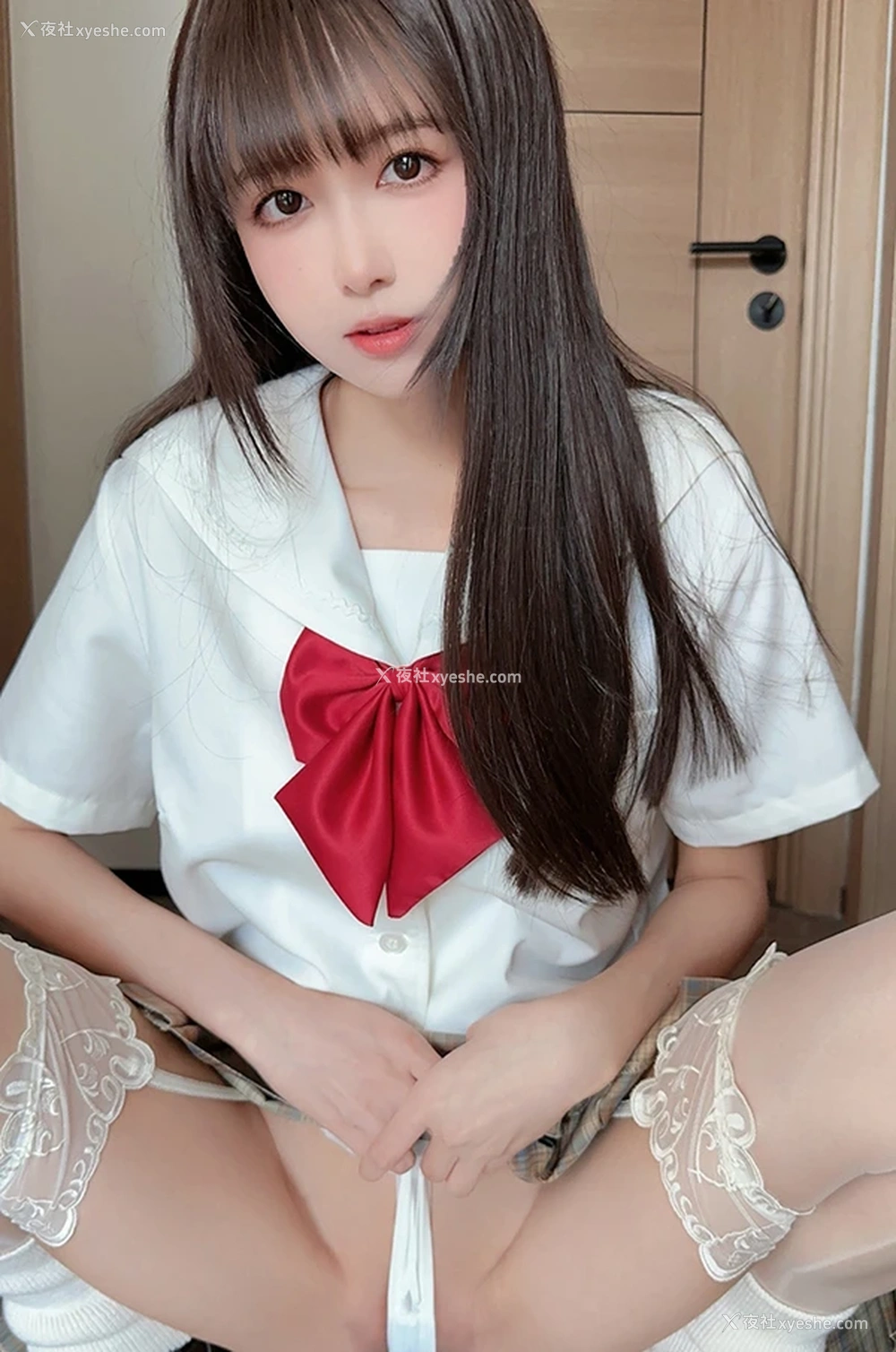 1P - 网红美女布丁大法 白之恋 诱惑写真