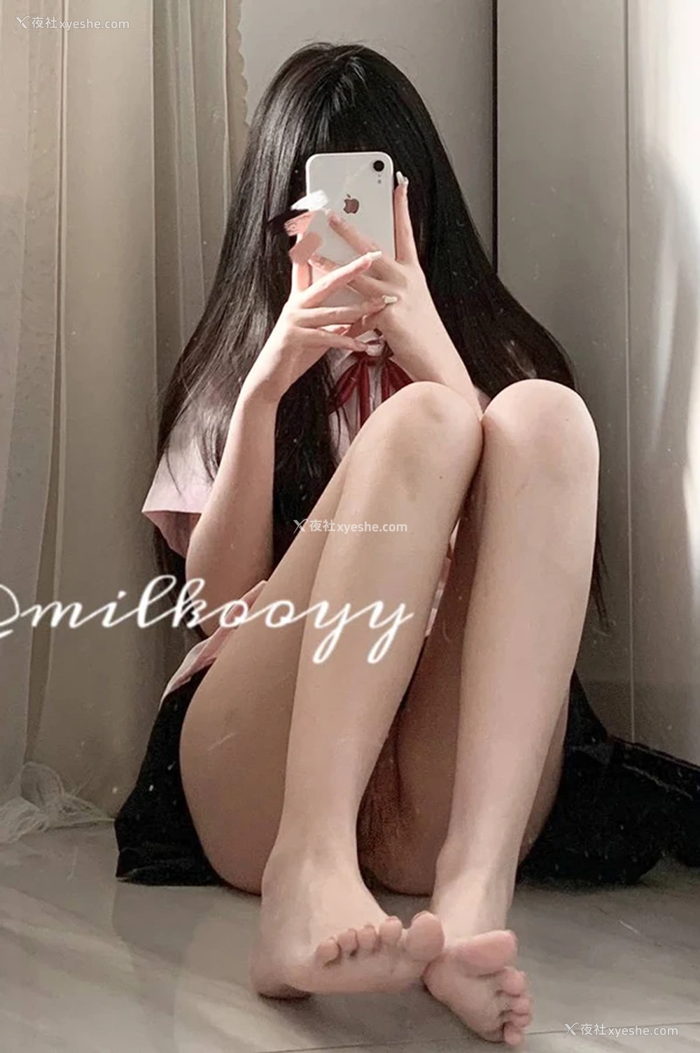 1P - 白虎福利姬@困困熊 会员群尺度私拍合集3