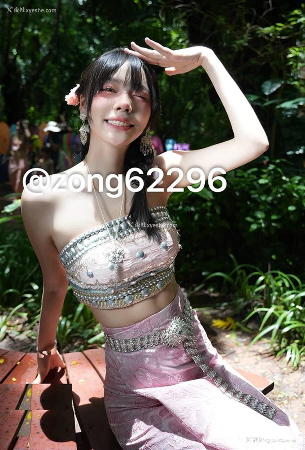 1P - 高质量淫妻大佬@六花 尺度私拍视图合集