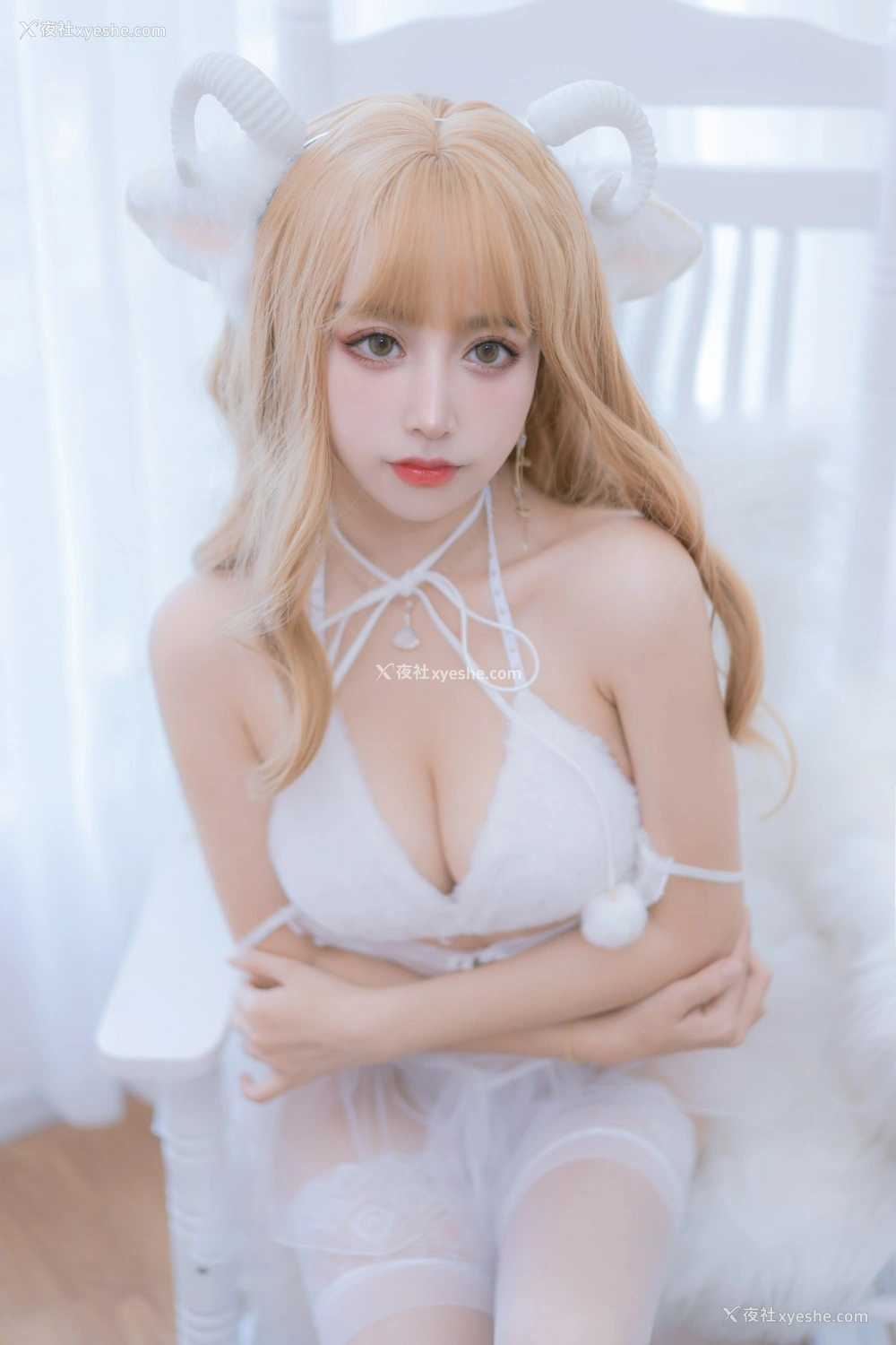 1P - 过期米线线喵 – 小羊咩【生日限定】