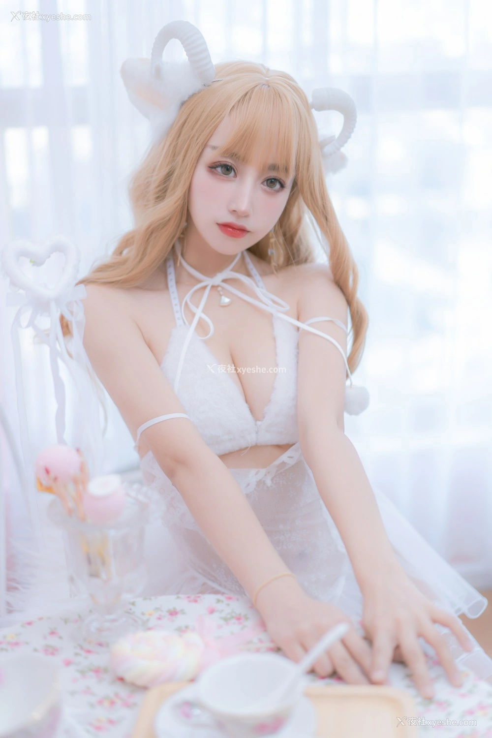 1P - 过期米线线喵 – 小羊咩【生日限定】