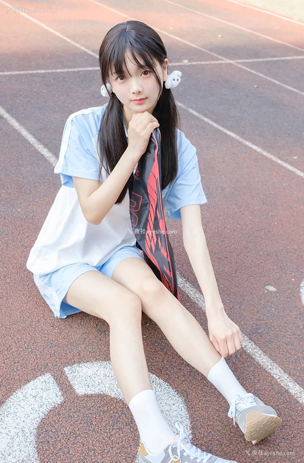 1P - 稚乖画册清纯美少女校服下的美妙玉体尺度图