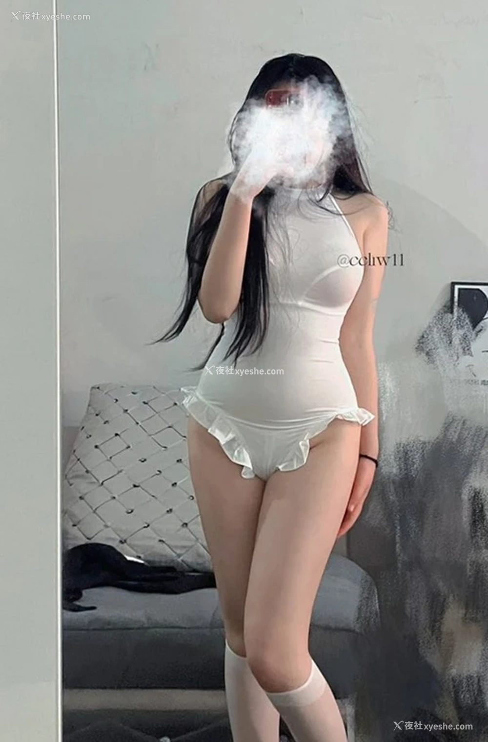 1P - 白虎福利姬@霉柿崽 C崽尺度私拍视图合集