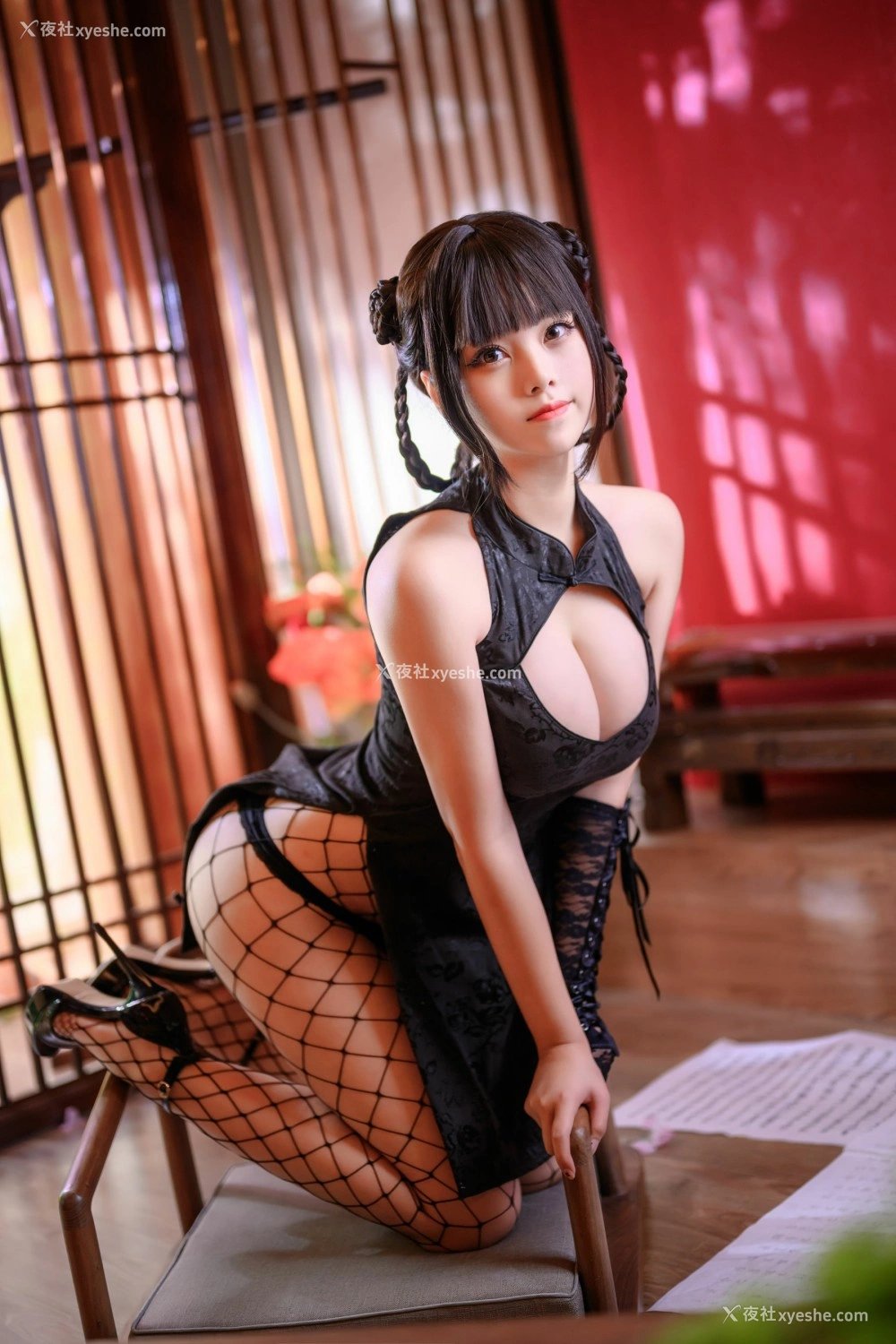1P - 蜜汁猫裘 – 魔女旗袍