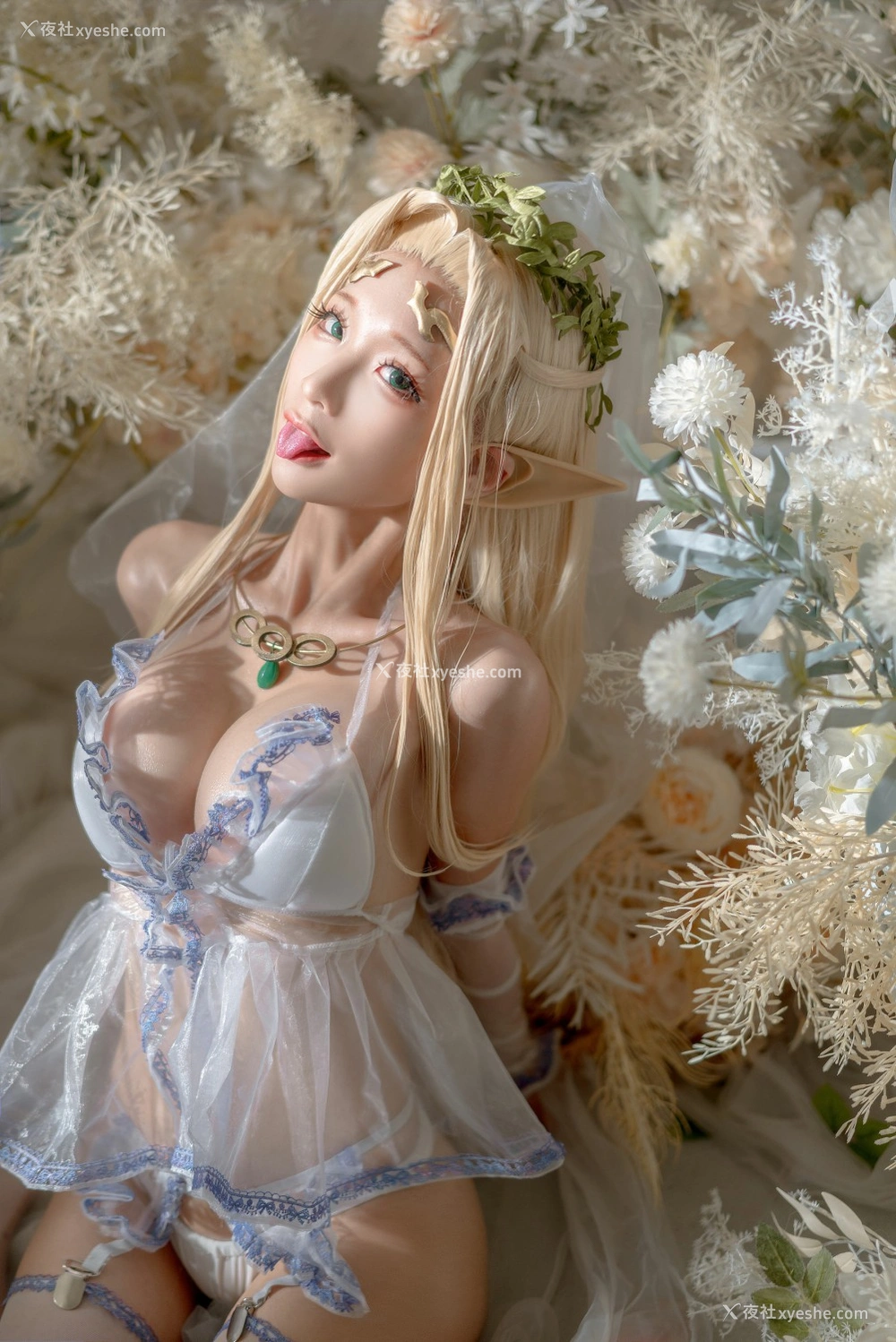 1P - 动漫博主蠢沫沫 – 白精灵 婚纱