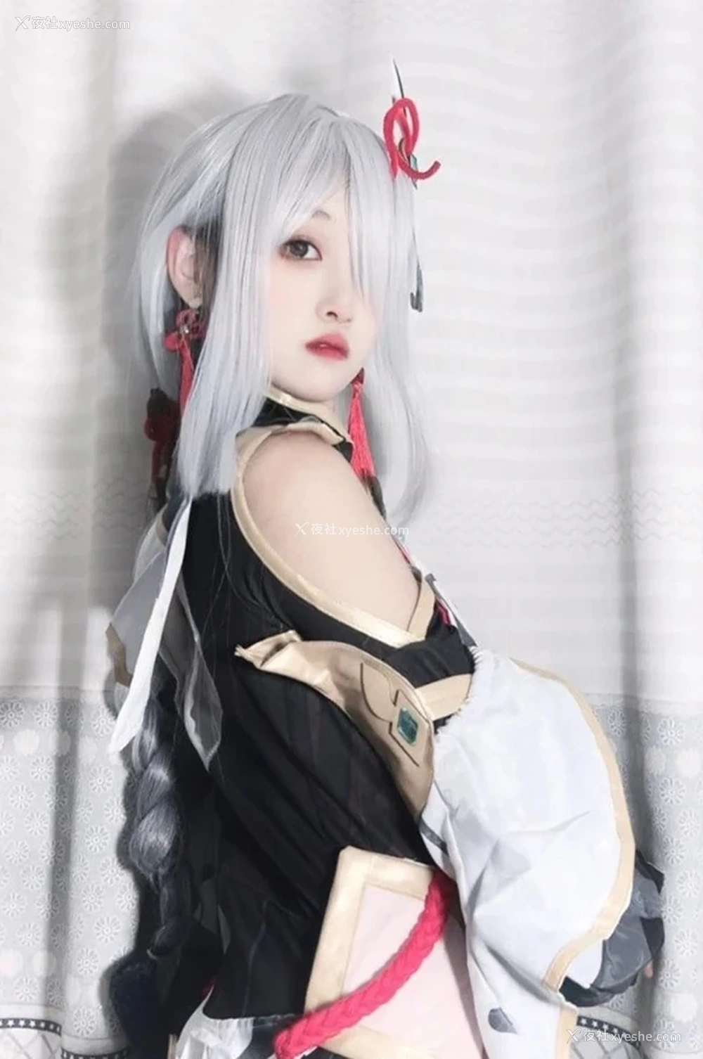 1P - 福利姬人形玩偶(神探狸狸)私拍尺度合集