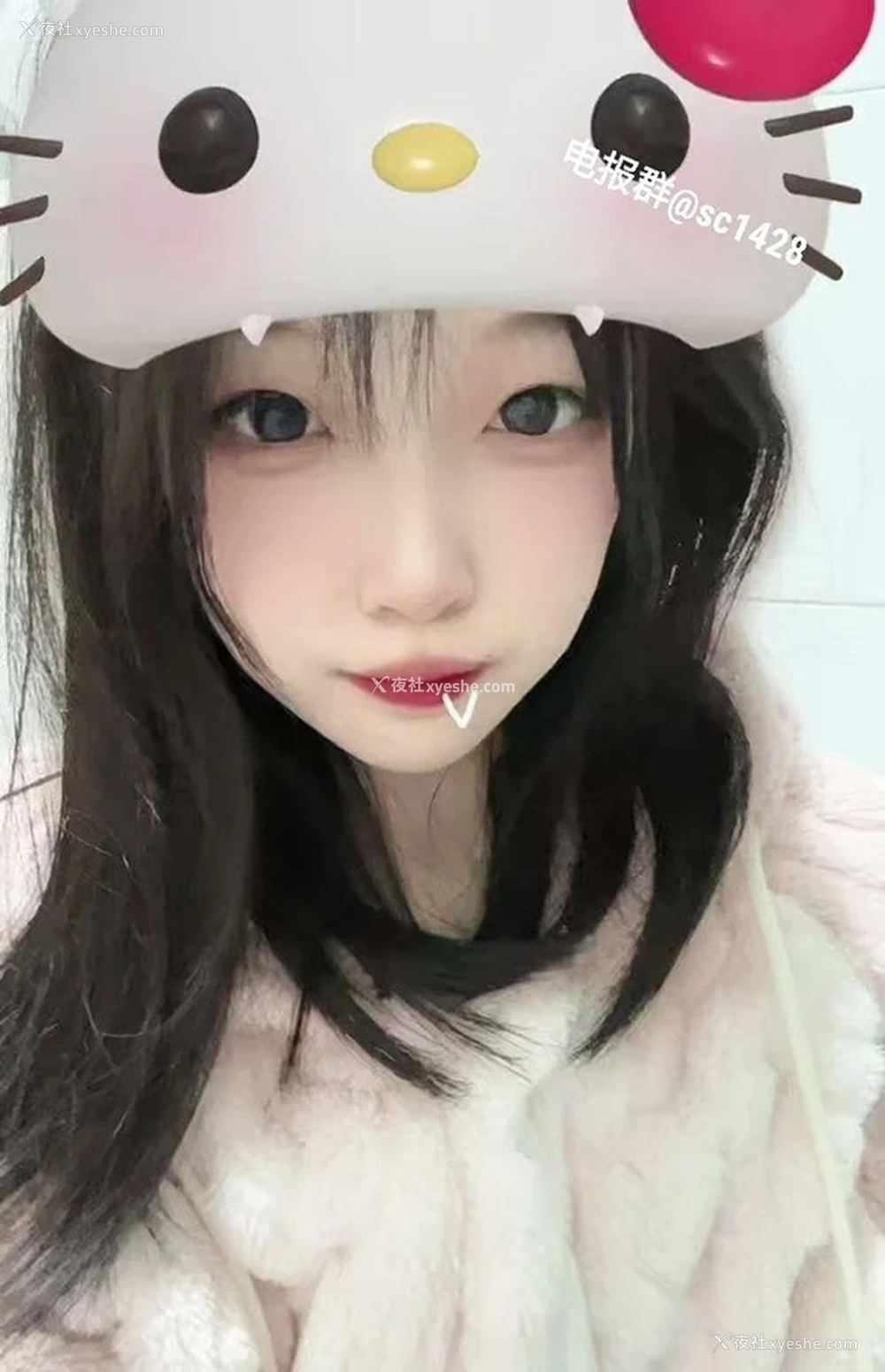 1P - 福利姬人形玩偶(神探狸狸)私拍尺度合集