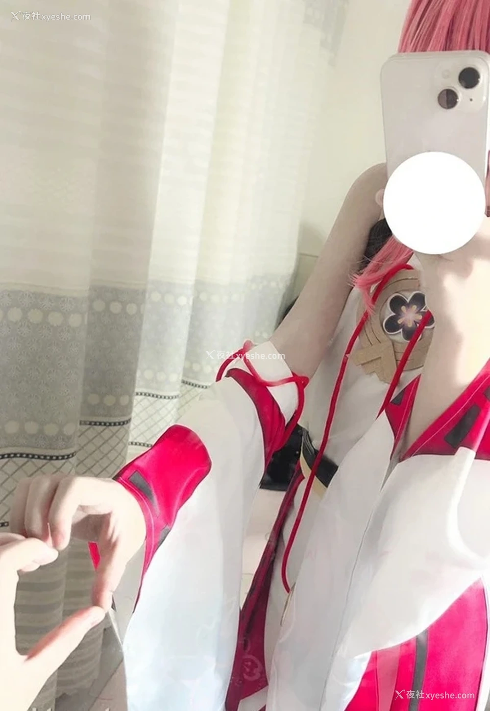 1P - 福利姬人形玩偶(神探狸狸)私拍尺度合集
