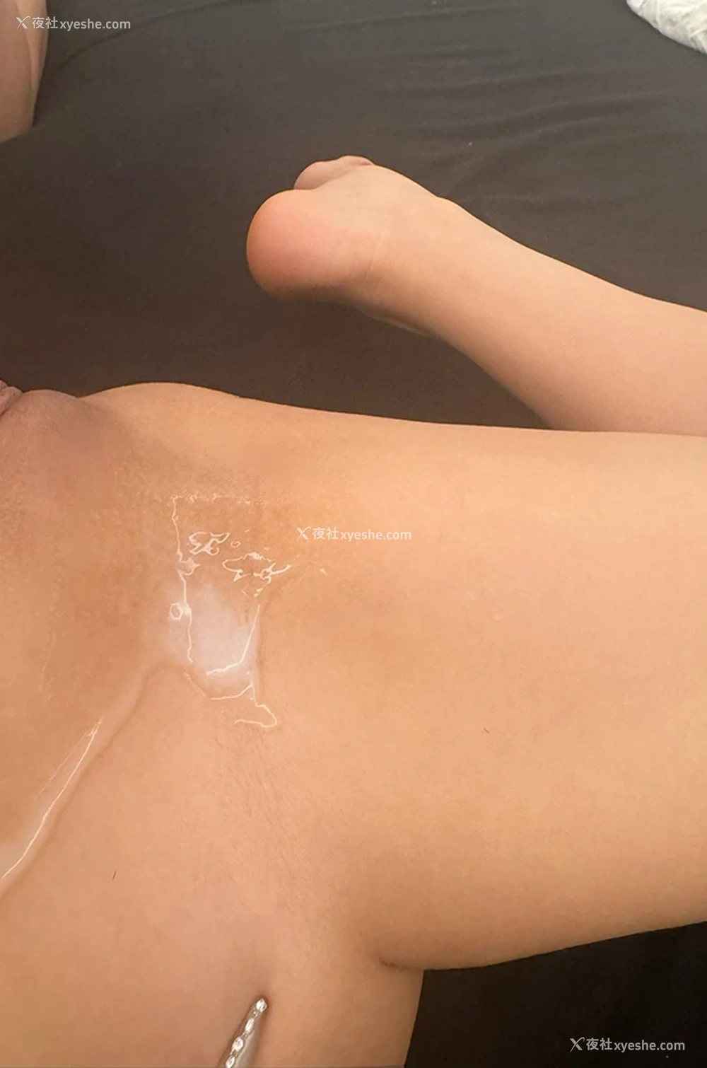1P - 福利姬美女屁小六的私拍尺度视图大方展示自我