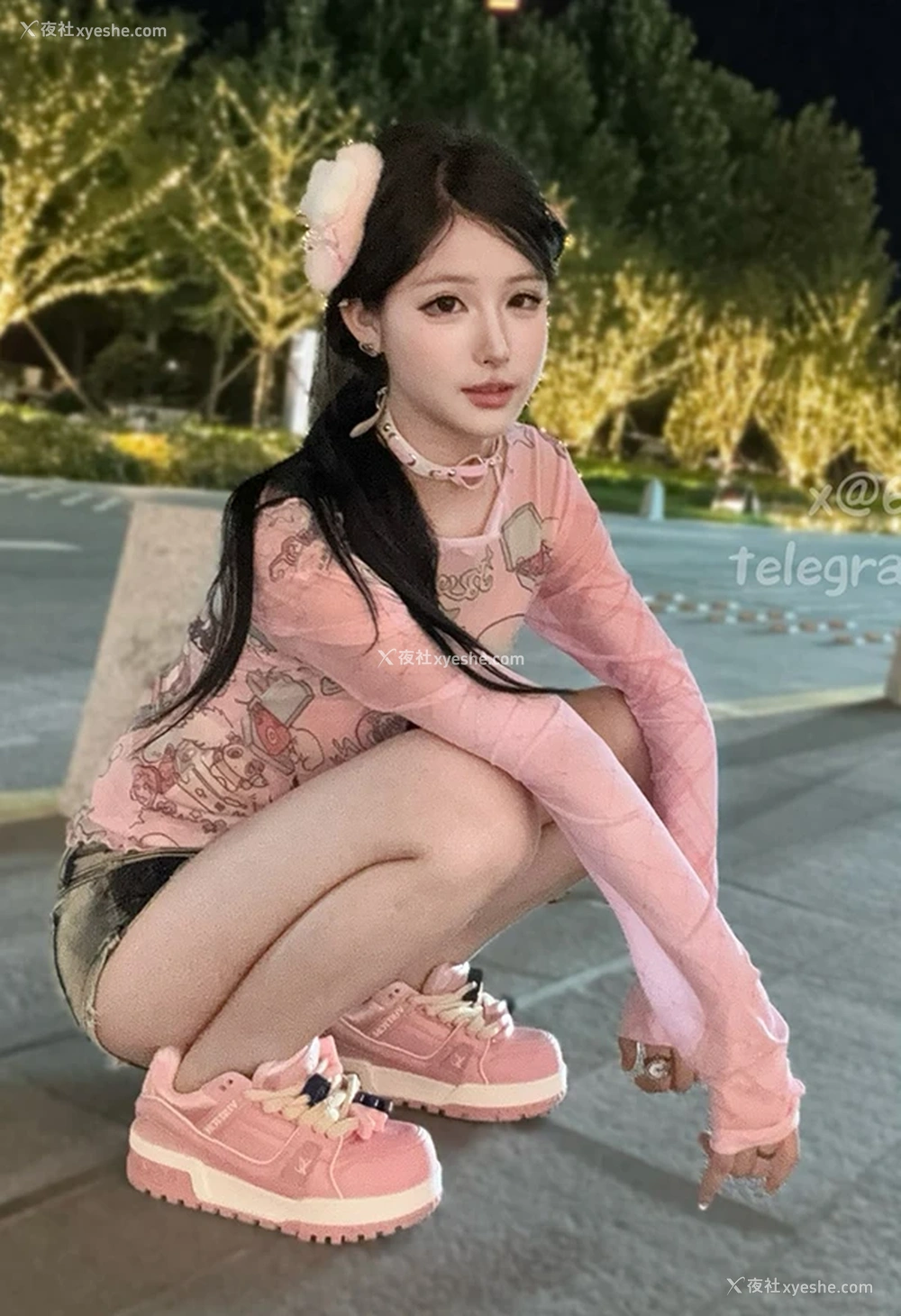 1P - 福利姬美女屁小六的私拍尺度视图大方展示自我