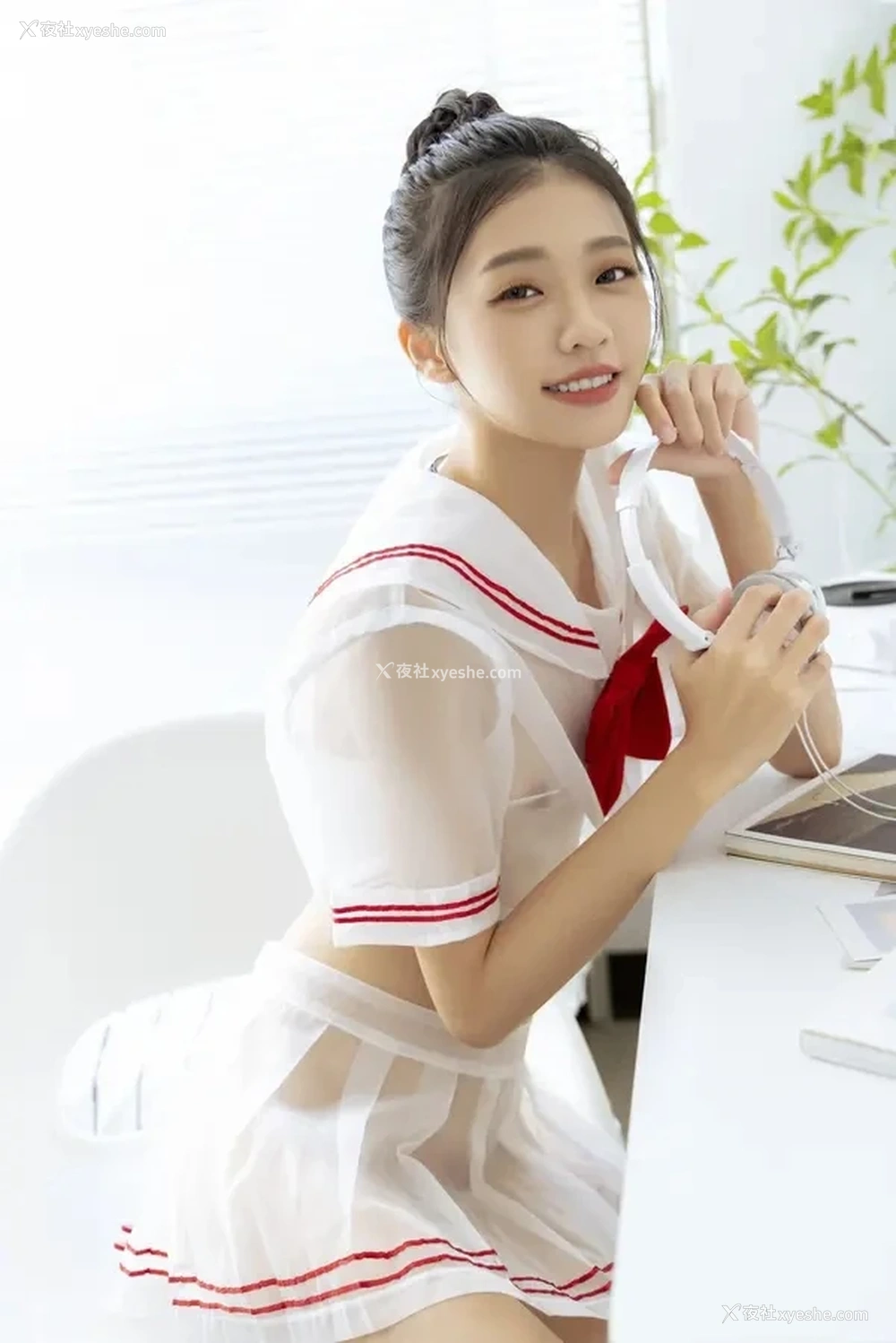 1P - 清新美少女妍妍透视海军服无圣光福利