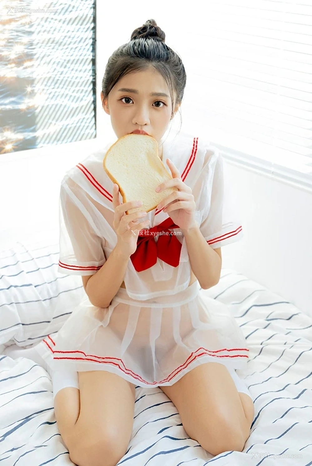 1P - 清新美少女妍妍透视海军服无圣光福利