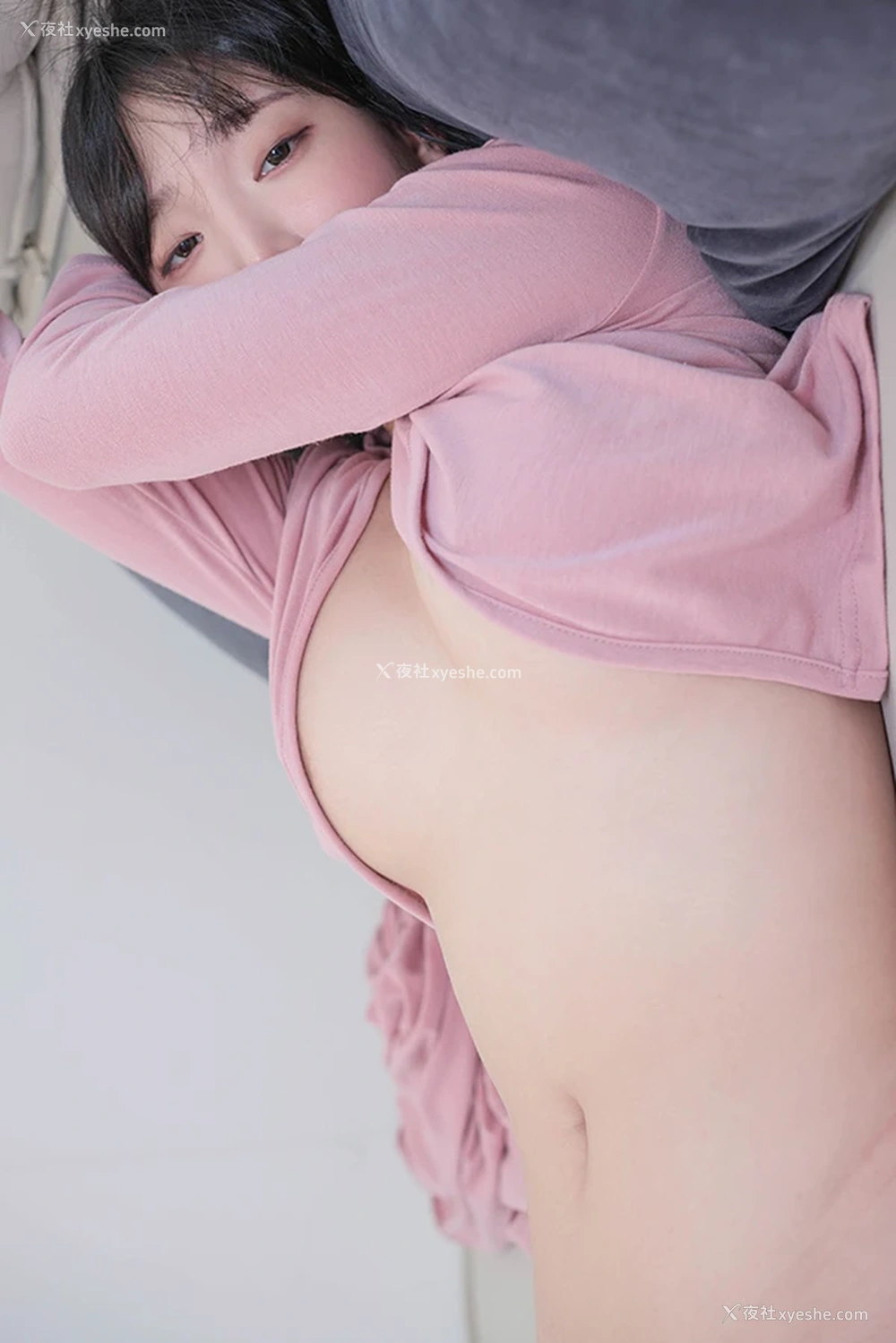 1P - 高颜值美女姜仁卿粉红色长裙尺度福利图