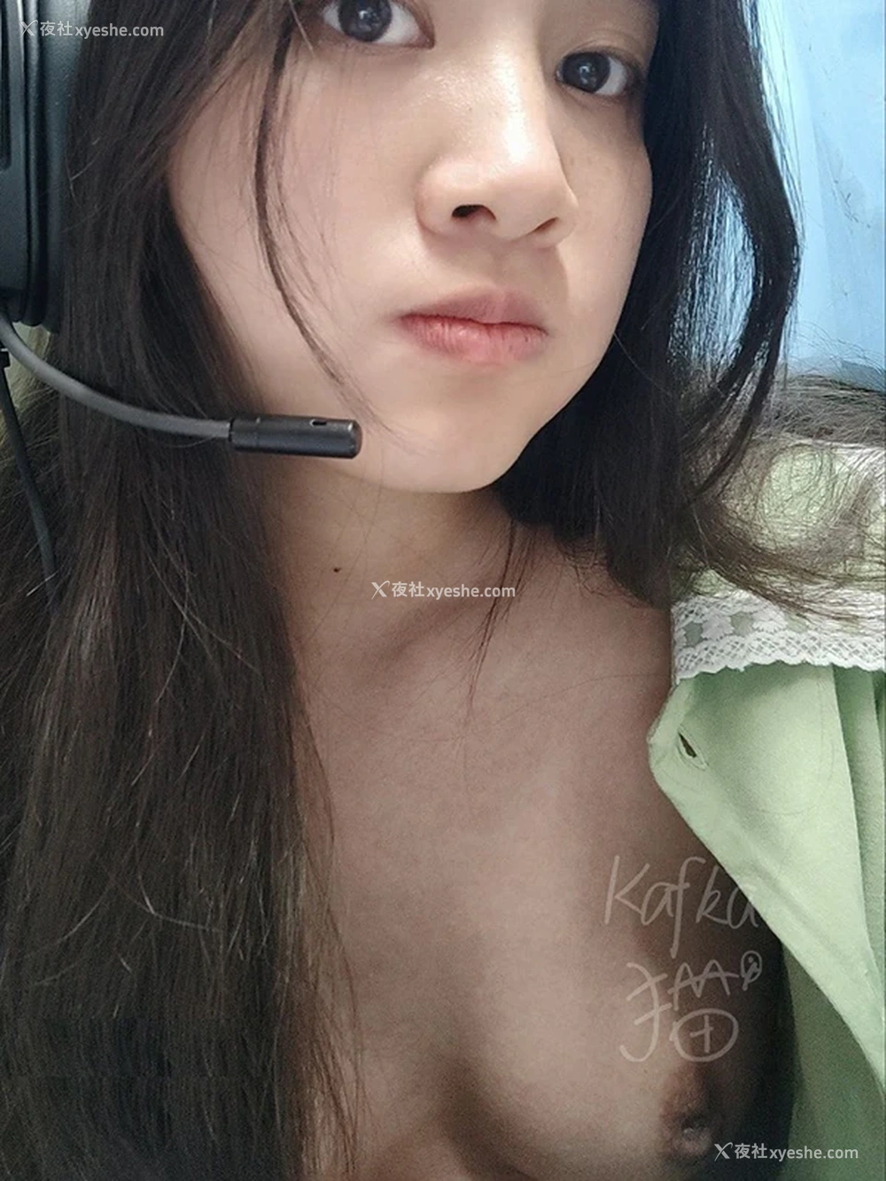 1P - 清秀推特美女 卡夫卡的小菜猫尺度私拍合集