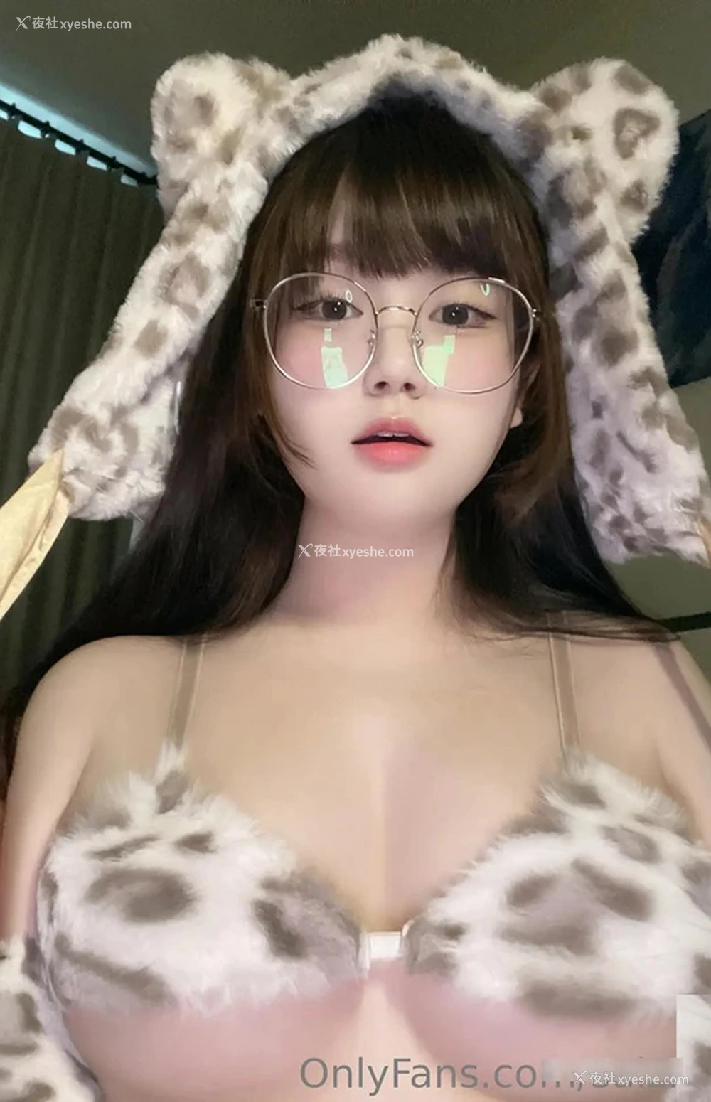 1P - 推特美女Saizneko粉嫩爆乳私拍尺度图集