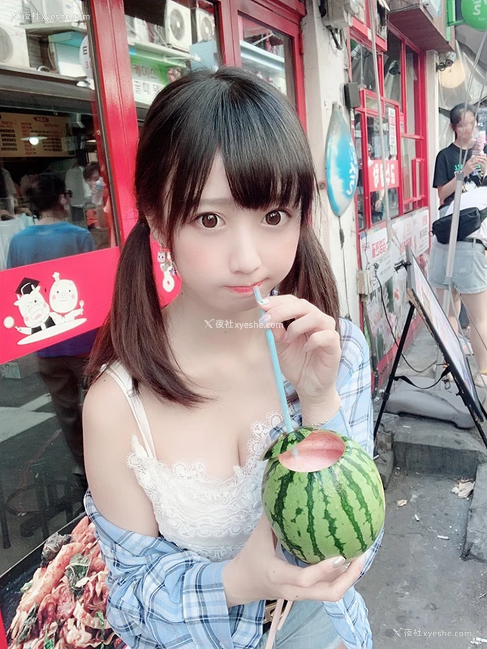 1P - 甜美元气妹子yamisung私拍肌肤白嫩诱惑