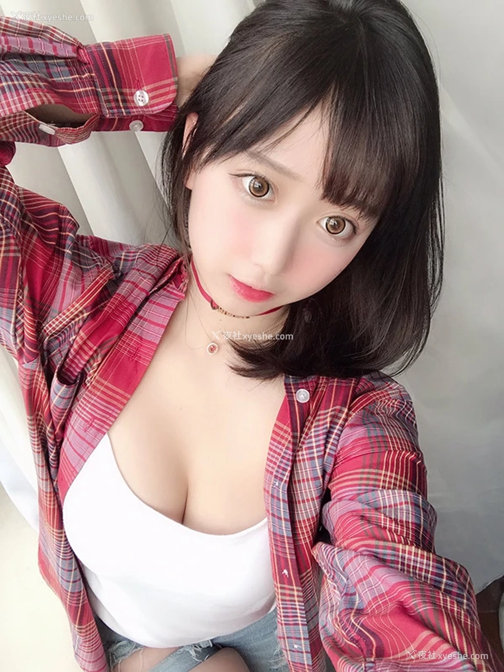 1P - 甜美元气妹子yamisung私拍肌肤白嫩诱惑