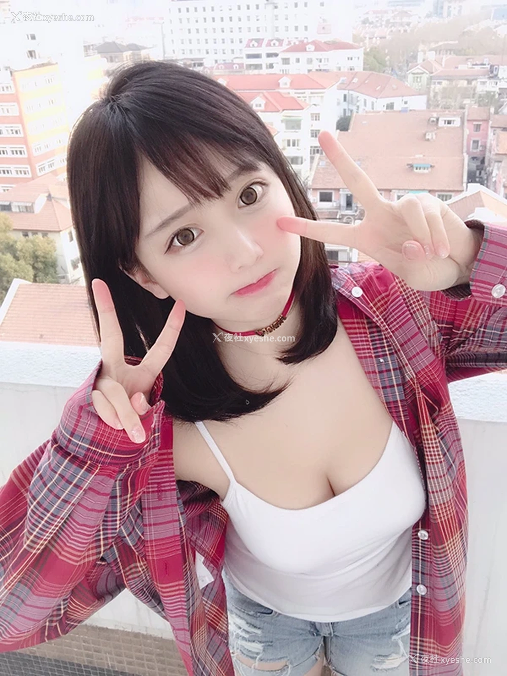 1P - 甜美元气妹子yamisung私拍肌肤白嫩诱惑