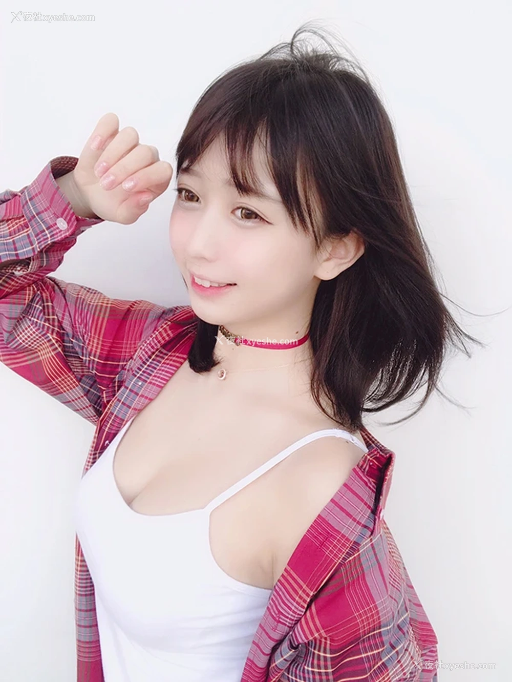 1P - 甜美元气妹子yamisung私拍肌肤白嫩诱惑