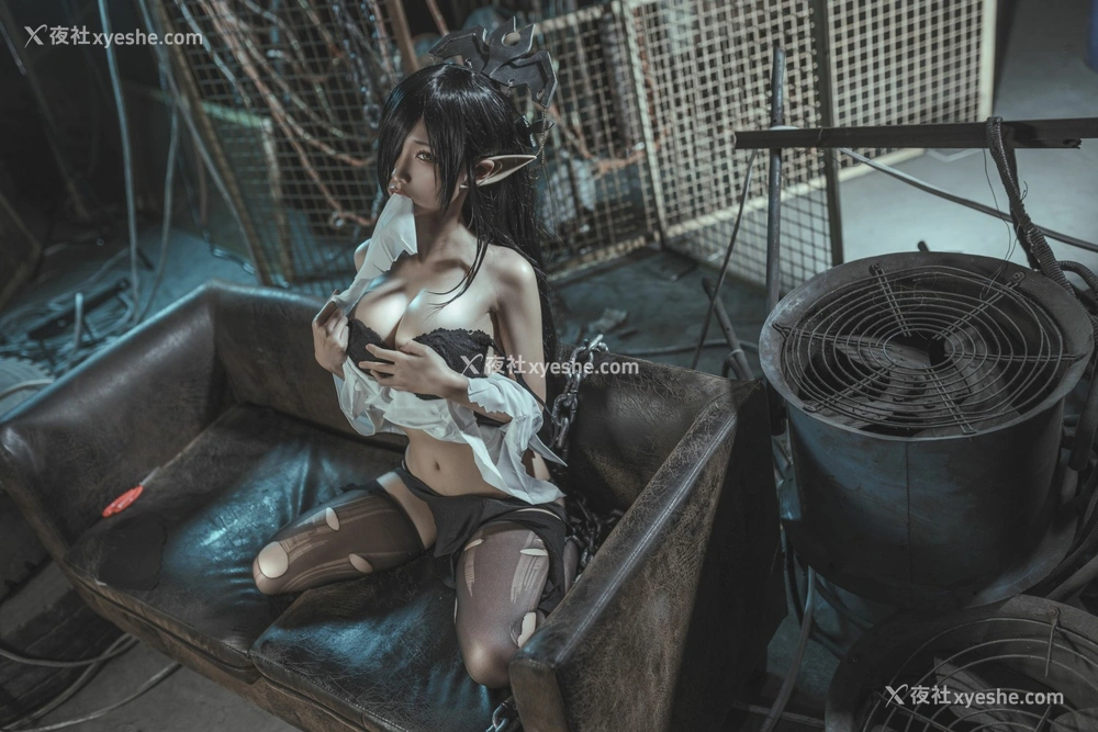 1P - 动漫博主蠢沫沫 – 黑兽女王 OL制服