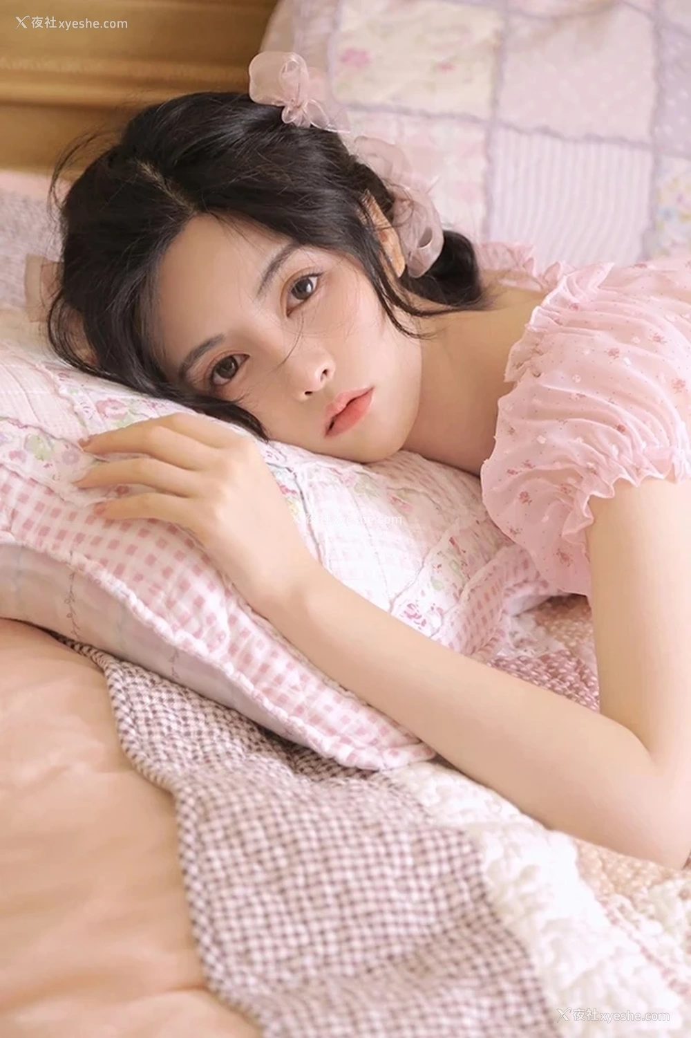 1P - 秀人知名模特白甜私拍唯美无圣光图集