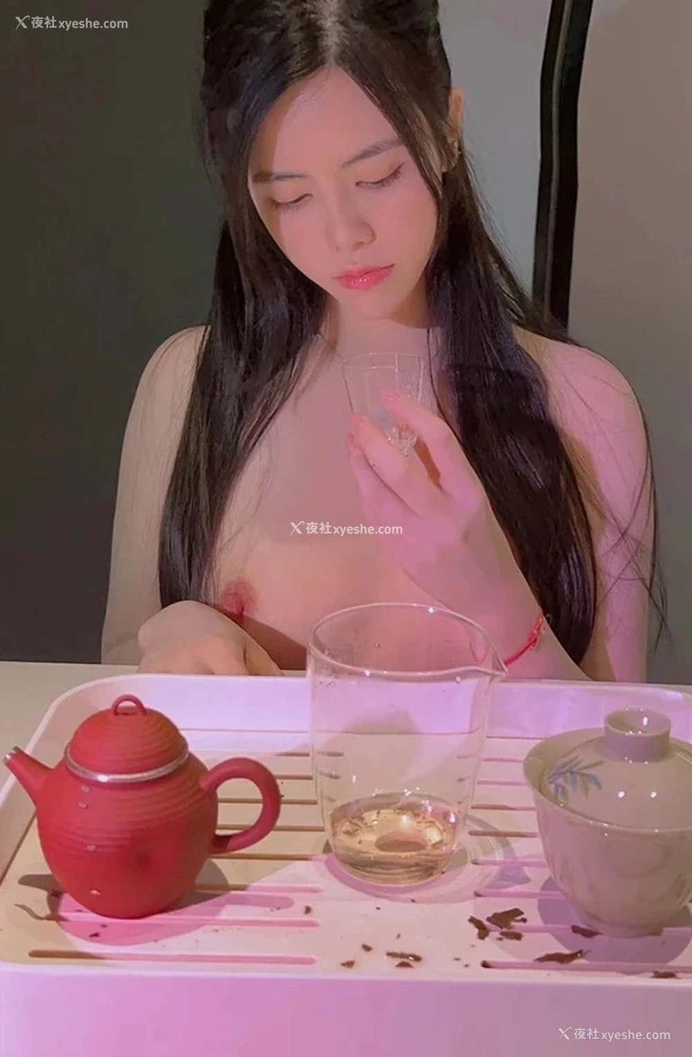 1P - 秀人知名模特白甜私拍唯美无圣光图集