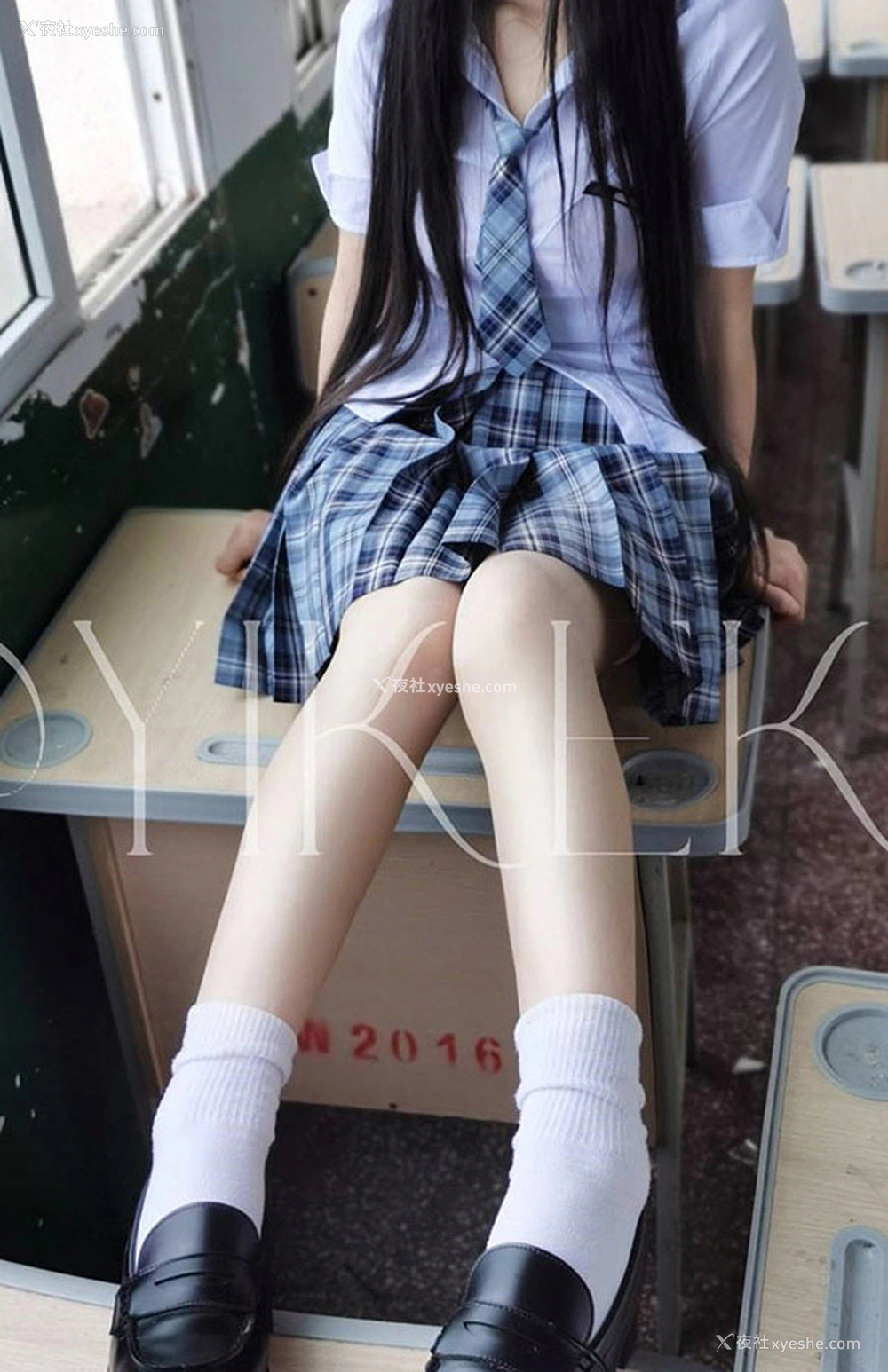 1P - 露出系反差福利姬@旖可可 尺度私拍视图12