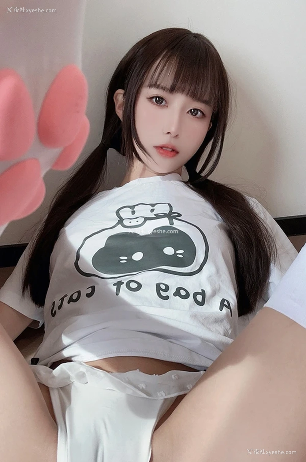 1P - 网红美女布丁大法 猫爪印 诱惑写真