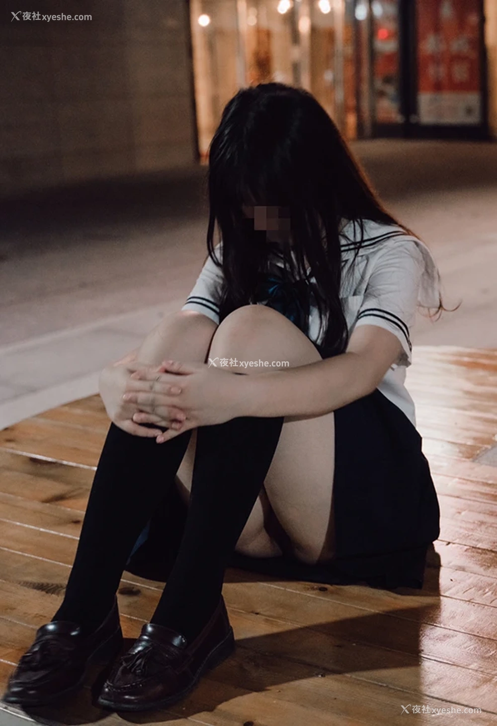 1P - 白虎福利姬@月色有喵酱JK小姐姐尺度会员视图