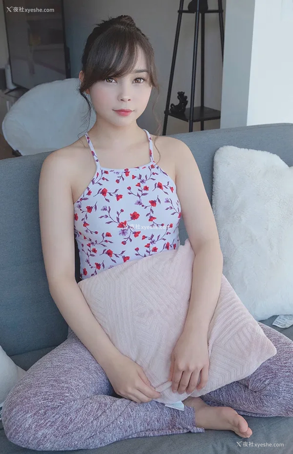 1P - 颜值coser@amaimai 私拍订阅尺度视图合集2