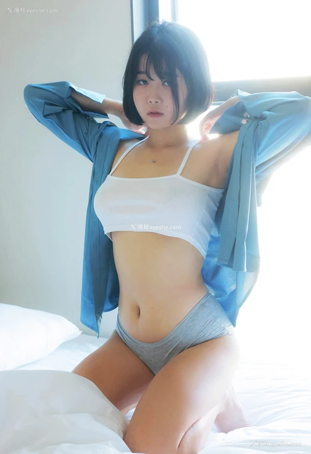1P - 丰腴小美女Zia蓝色衬衫居衣无圣光图集