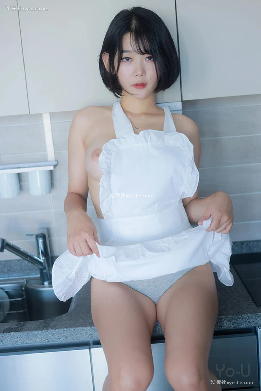 1P - 丰腴小美女Zia蓝色衬衫居衣无圣光图集