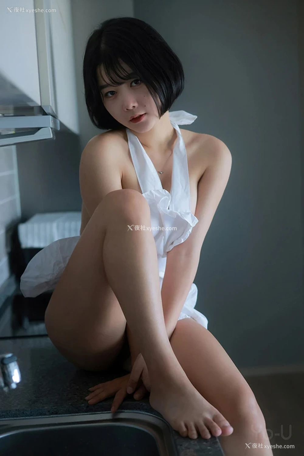 1P - 丰腴小美女Zia蓝色衬衫居衣无圣光图集