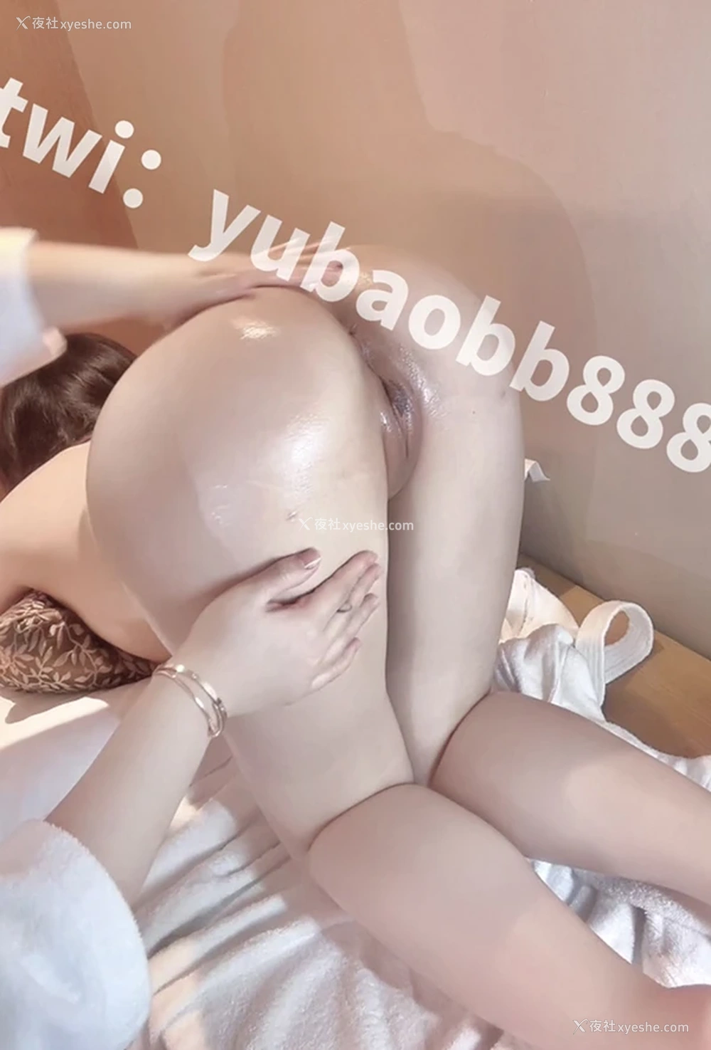 1P - 露出系白虎福利姬@瑜宝 尺度私拍视图合集3