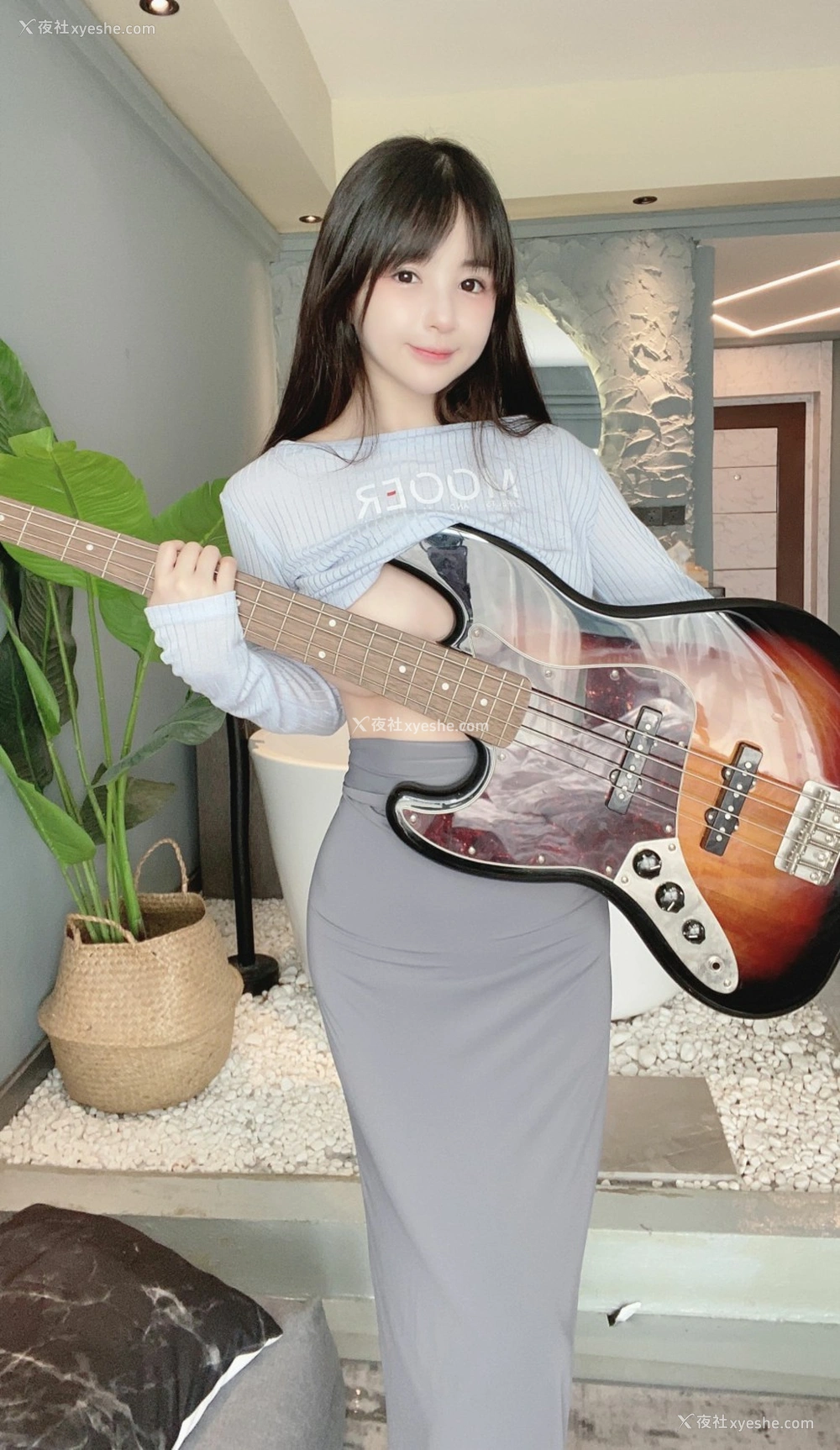 1P - 桜井宁宁 – 吉他妹妹