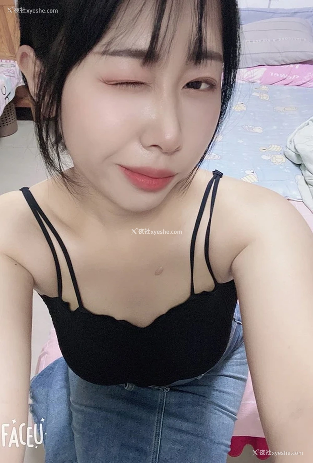 1P - 绿帽网红@吊大的一批 尺度私拍视图合集