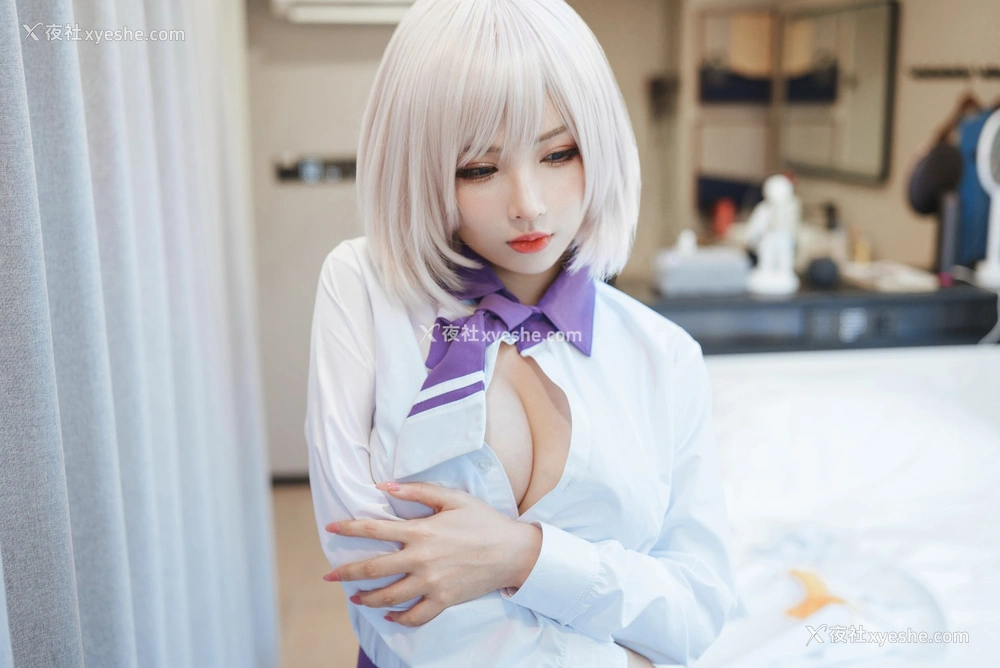 1P - [Cosplay]rioko凉凉子 – 电光机王 貉