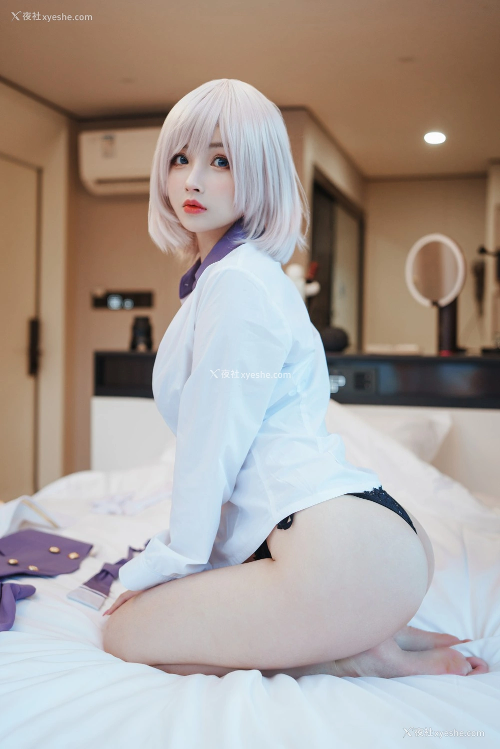 1P - [Cosplay]rioko凉凉子 – 电光机王 貉