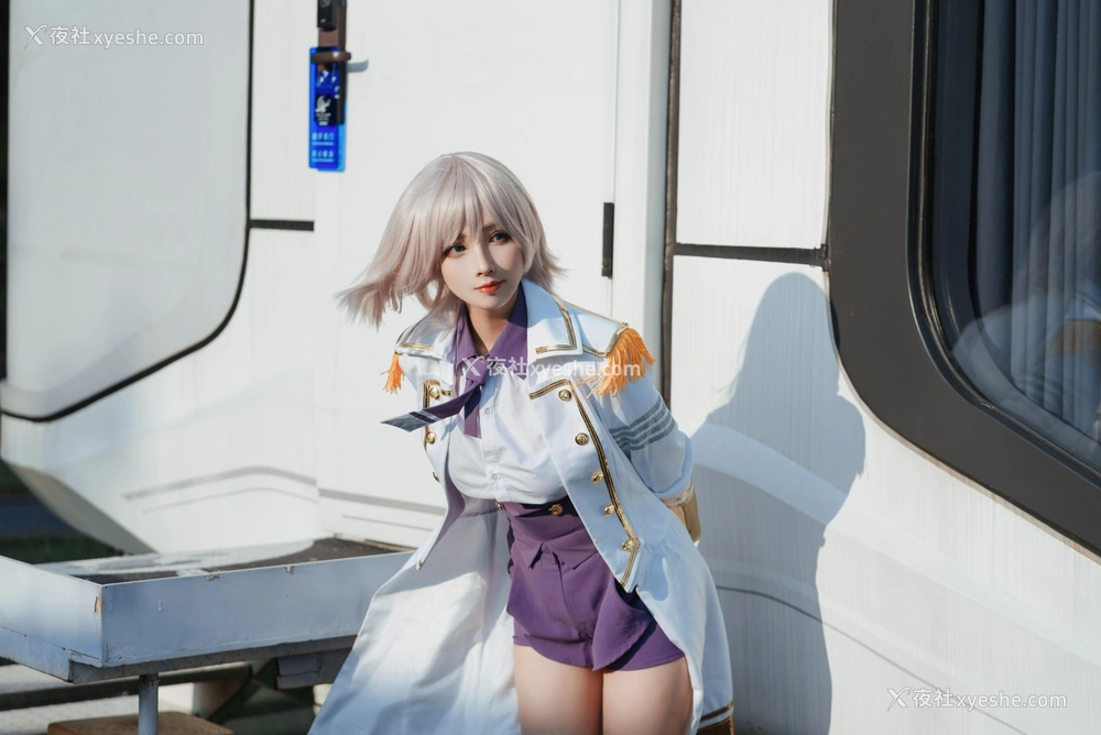 1P - [Cosplay]rioko凉凉子 – 电光机王 貉