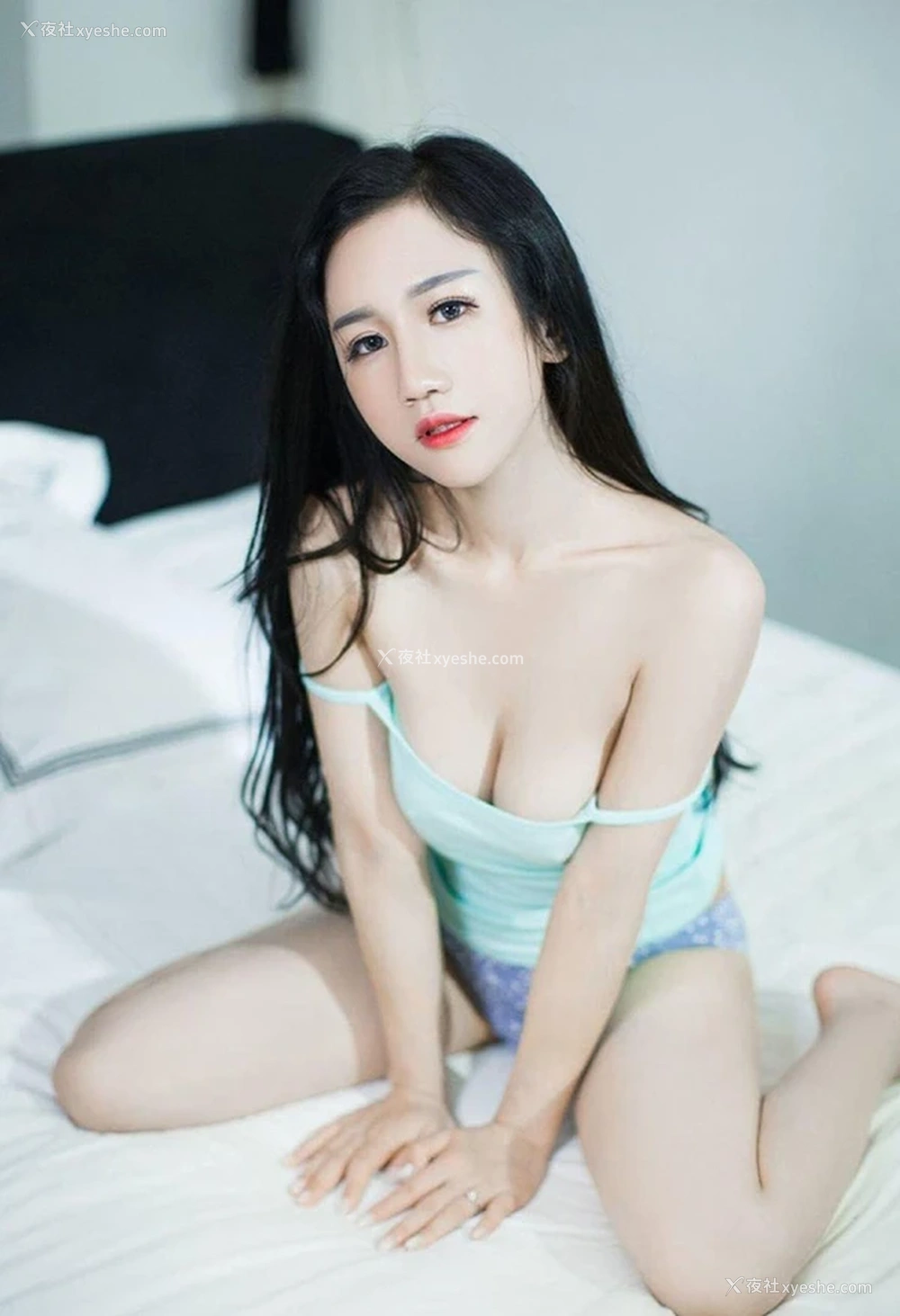 1P - 网络收集各美女私拍福利2024人体图集15