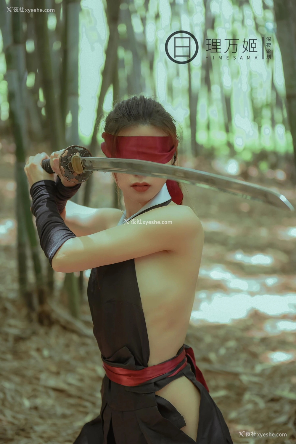 1P - 无惨！女武士竹林露出×放尿解禁