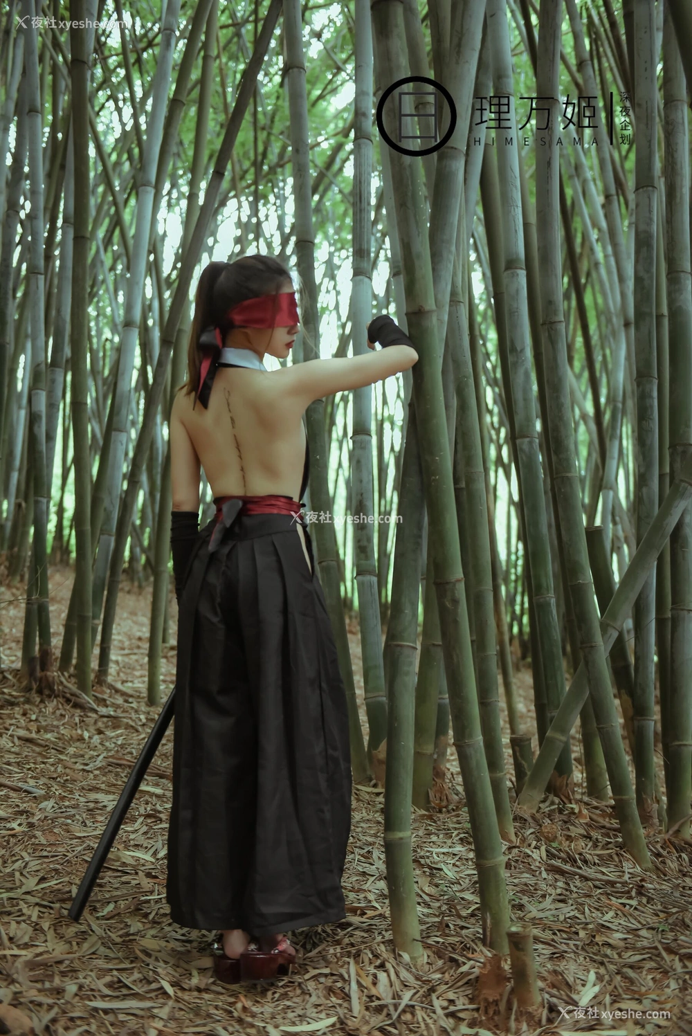 1P - 无惨！女武士竹林露出×放尿解禁