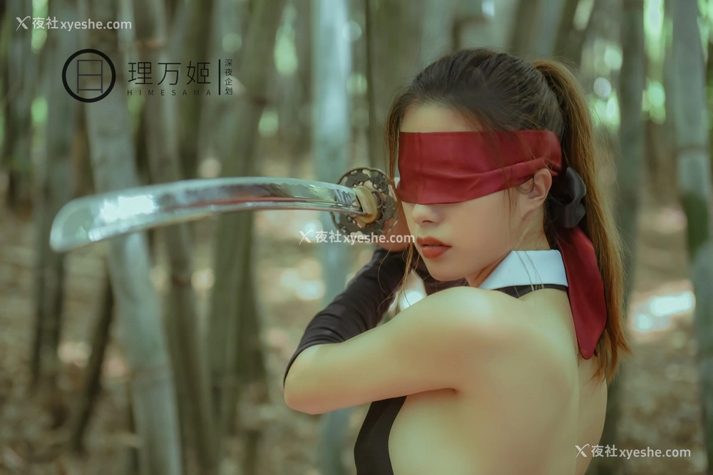 1P - 无惨！女武士竹林露出×放尿解禁