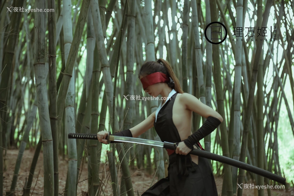 1P - 无惨！女武士竹林露出×放尿解禁