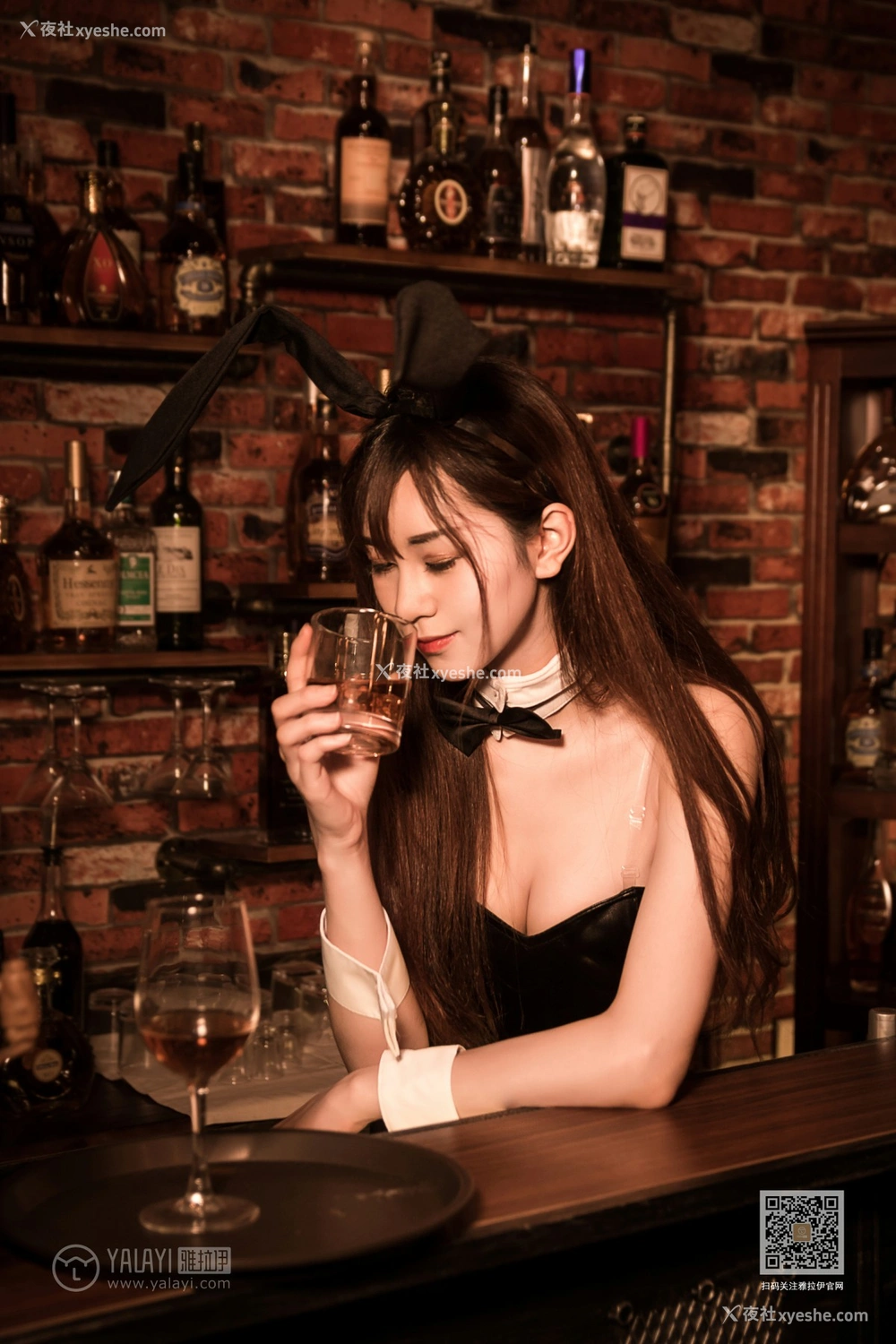 1P - [YALAYI雅拉伊] Y533 陈若冰 酒吧兔女郎