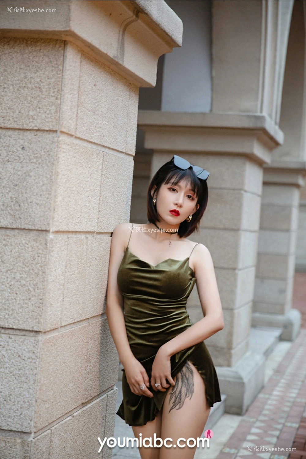 1P - [YouMi尤蜜] 安妮斯朵拉 完美翘臀